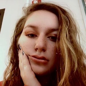 Meet your Posher, Gloria